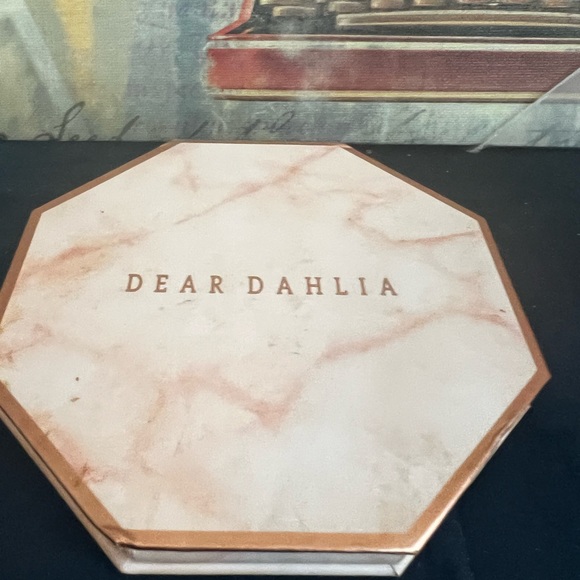 DEAR DAHLIA Diadalia Blooming Edition Secret Garden Palette Tea Party - Picture 11 of 12
